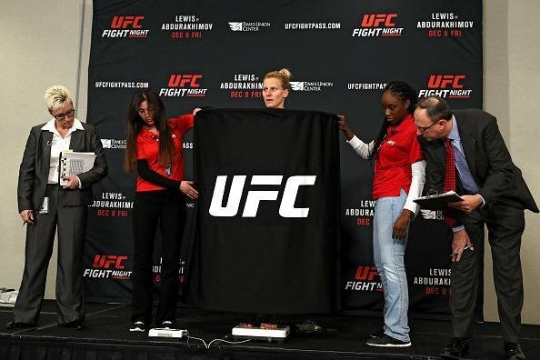 Pesagem do UFC Fight Night em Albany - Mesmo sem roupa, Justine Kish excedeu limite