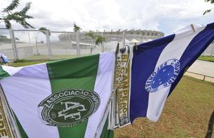 O Mineiro foi palco de homenagens s vtimas da tragdia com o avio da delegao da Chapecoense antes e durante Cruzeiro x Corinthians