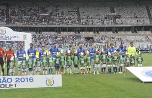 O Mineiro foi palco de homenagens s vtimas da tragdia com o avio da delegao da Chapecoense antes e durante Cruzeiro x Corinthians