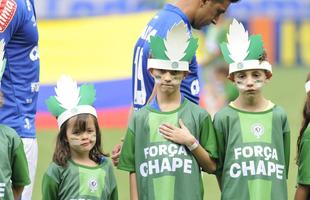 O Mineiro foi palco de homenagens s vtimas da tragdia com o avio da delegao da Chapecoense antes e durante Cruzeiro x Corinthians