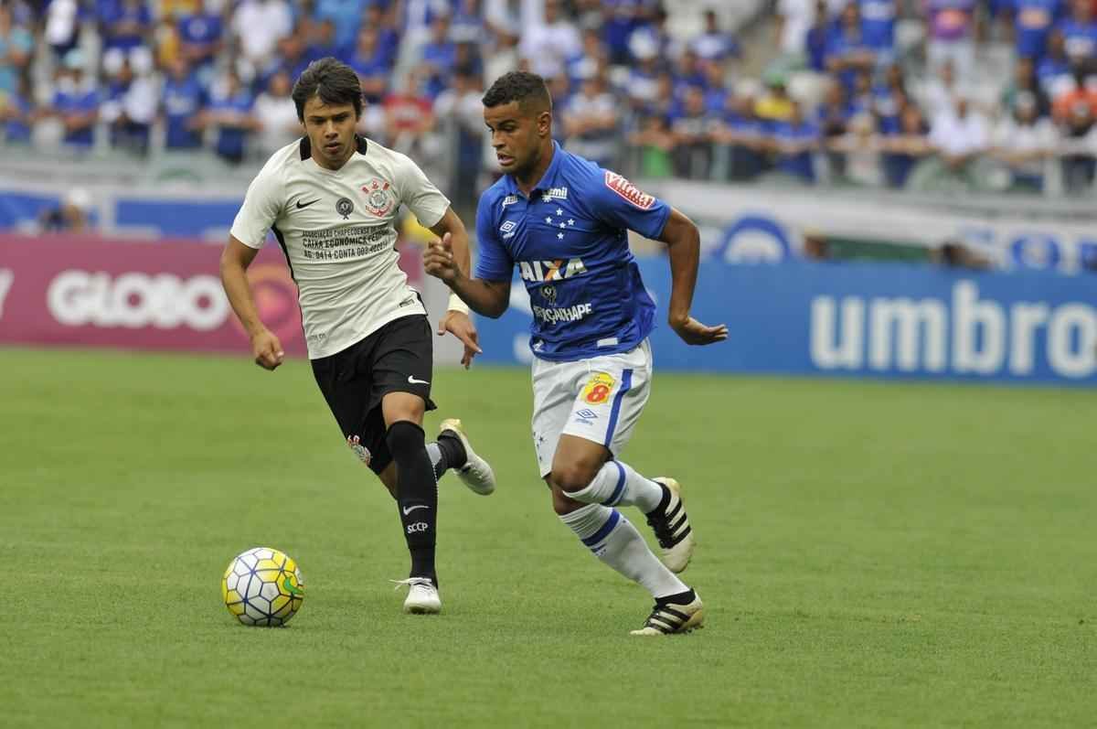 Veja imagens do primeiro tempo do jogo entre Cruzeiro e Corinthians