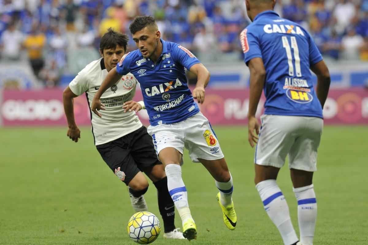Veja imagens do primeiro tempo do jogo entre Cruzeiro e Corinthians
