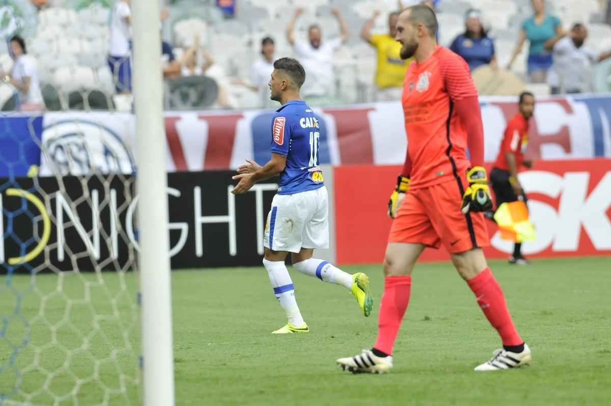 Veja imagens do primeiro tempo do jogo entre Cruzeiro e Corinthians