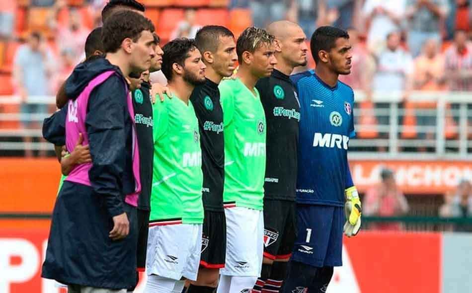 So Paulo x  Santa Cruz, em So Paulo