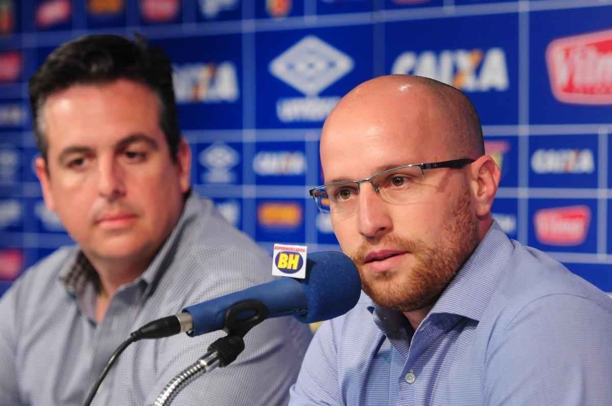 Veja imagens da entrevista coletiva da diretoria do Cruzeiro