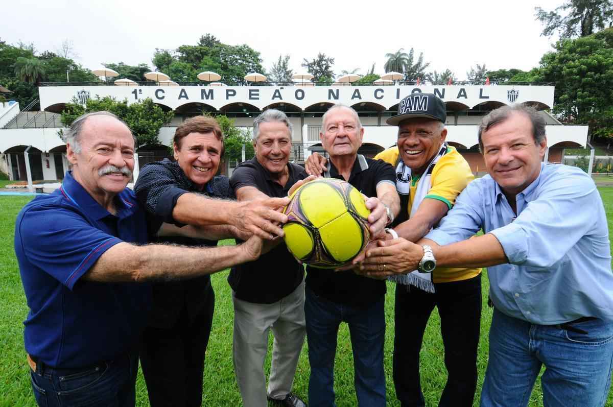 Estado de Minas/Superesportes reuniu alguns dos campees brasileiros pelo Atltico em 1971: Beto Bom de Bola, Humberto Ramos, Ronaldo, Mussula, Dad Maravilha (Dario) e Ren Santana, filho de Tel