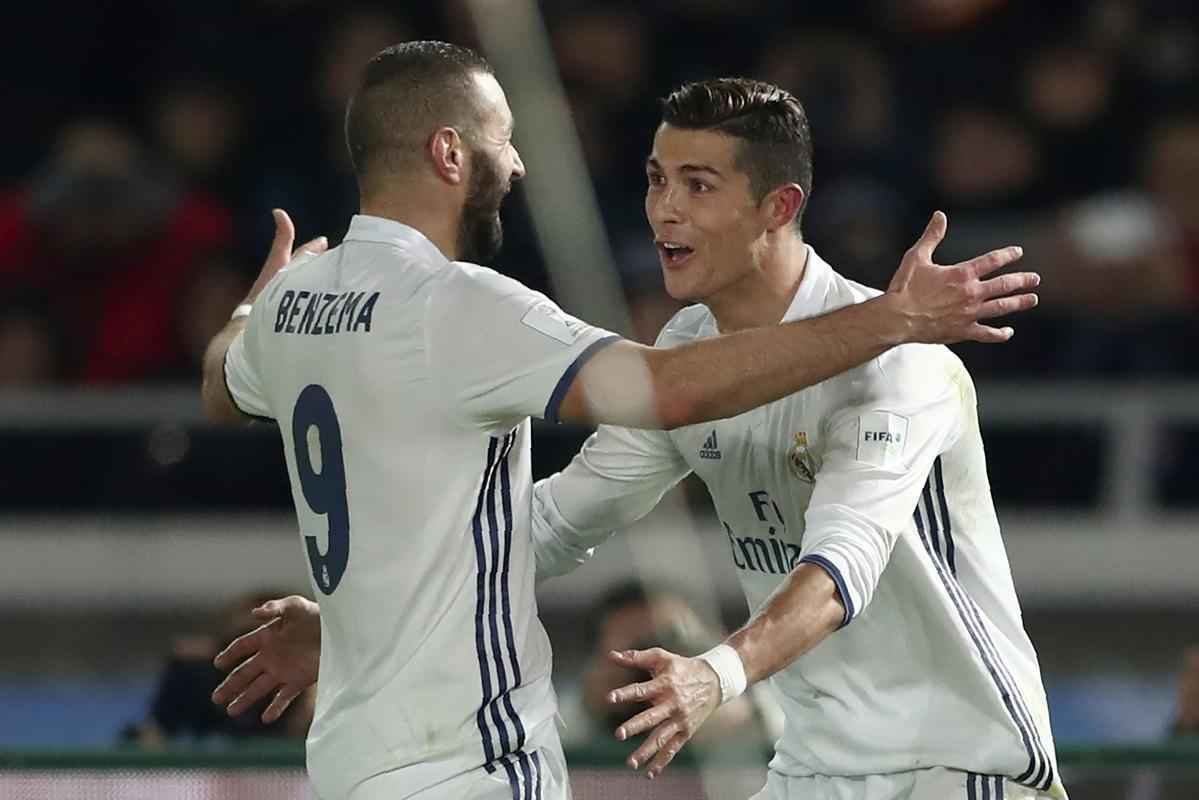 Em jogo com muitas reviravoltas, Real Madrid teve dificuldades, mas confirmou ttulo mundial. Benzema colocou espanhis na frente. Shibasaki e  Shibasaki viraram para o Kashima. Mas Cristiano Ronaldo fez trs gols, dois na prorrogao, e levou mais uma conquista para Madri