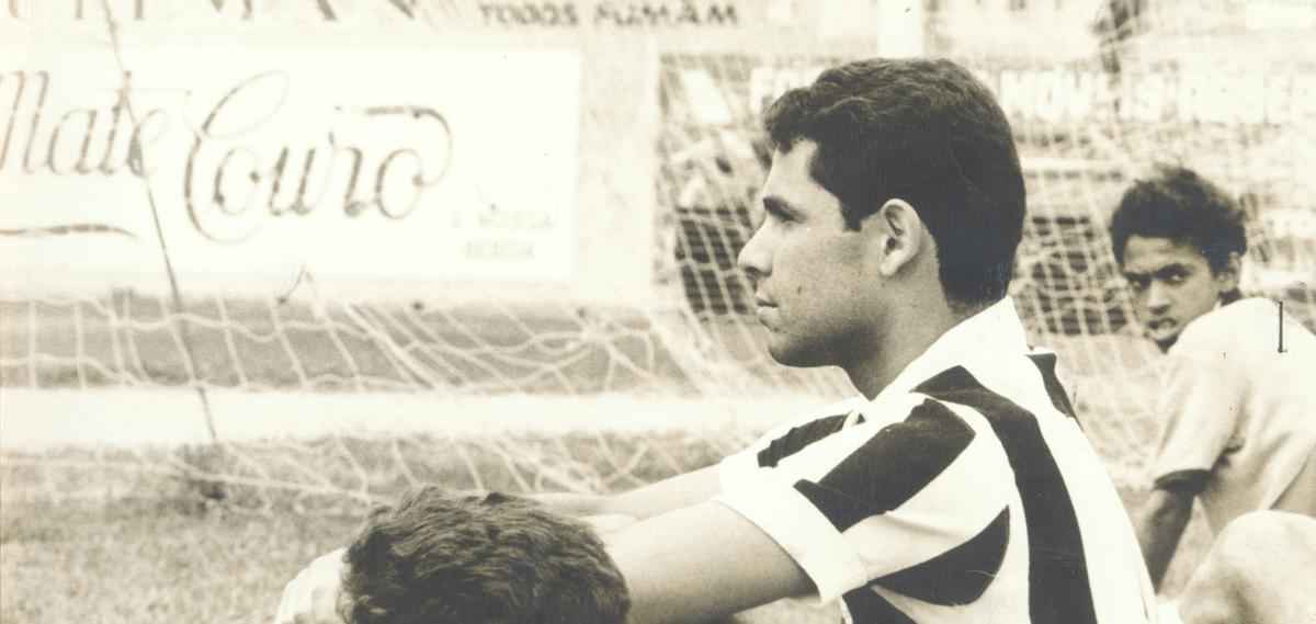 Roberto Mauro - O atacante saiu do Amrica para vestir a camisa do Atltico em 1965. Roberto Mauro ficou no Galo at 1969. Em 68 jogos, fez 49 gols com a camisa alvinegra.