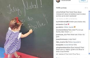 Goleiro Victor postou foto da filha para desejar feliz Natal