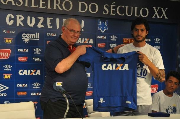 Diogo Barbosa e Hudson foram apresentados pelo presidente Gilvan de Pinho Tavares