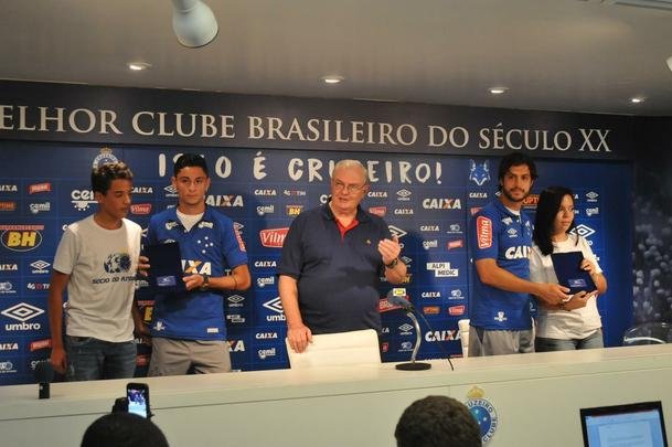Diogo Barbosa e Hudson foram apresentados pelo presidente Gilvan de Pinho Tavares