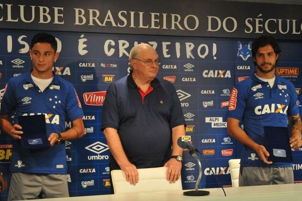 Diogo Barbosa e Hudson foram apresentados pelo presidente Gilvan de Pinho Tavares