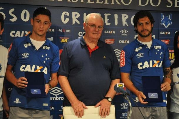 Diogo Barbosa e Hudson foram apresentados pelo presidente Gilvan de Pinho Tavares