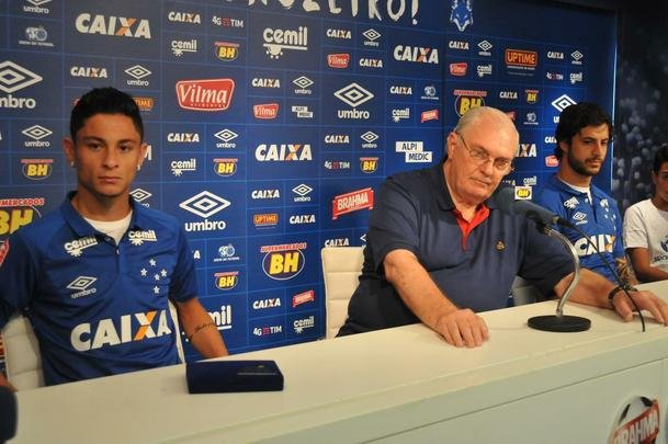 Diogo Barbosa e Hudson foram apresentados pelo presidente Gilvan de Pinho Tavares