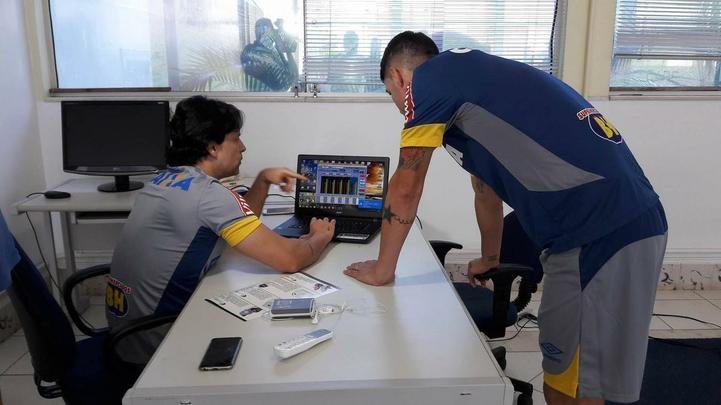 Depois da recepção calorosa em Confins, Thiago Neves conheceu a Toca II e realizou testes físicos