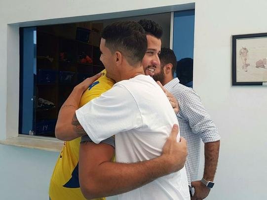 Depois da recepção calorosa em Confins, Thiago Neves conheceu a Toca II e realizou testes físicos