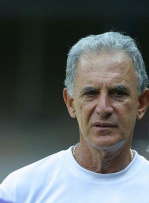 No Coelho, Carlos Alberto Silva teve 41 jogos, com 15 vitórias