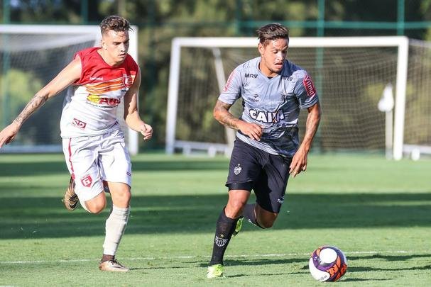 Com gols de Fred e Carlos César, Atlético vence jogo-treino contra Guarani de Divinópolis, na Cidade do Galo, por 2 a 0
