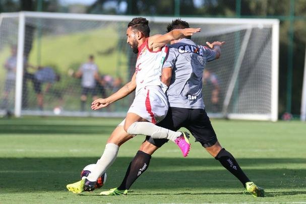 Com gols de Fred e Carlos César, Atlético vence jogo-treino contra Guarani de Divinópolis, na Cidade do Galo, por 2 a 0