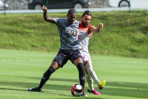 Com gols de Fred e Carlos César, Atlético vence jogo-treino contra Guarani de Divinópolis, na Cidade do Galo, por 2 a 0