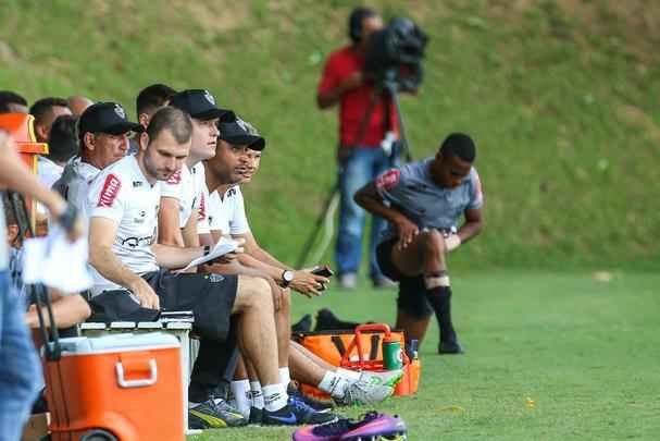 Com gols de Fred e Carlos César, Atlético vence jogo-treino contra Guarani de Divinópolis, na Cidade do Galo, por 2 a 0