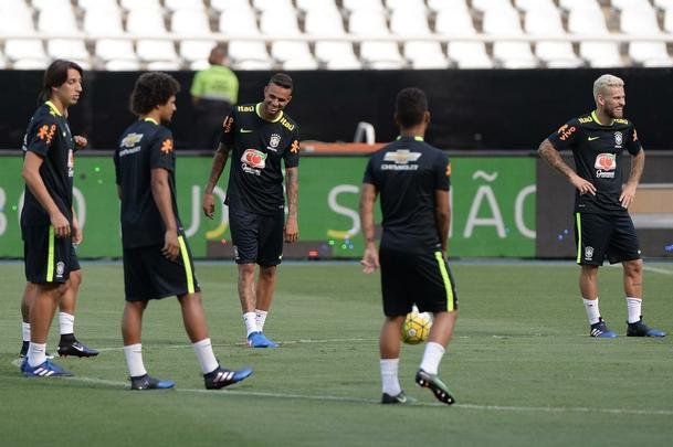 Treino da Seleção Brasileira no Engenhão, no Rio de Janeiro, visando ao Jogo da Amizade