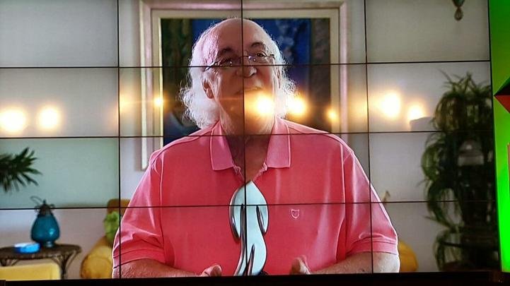 Jadson aceita oferta e aguarda volta de diretor para assinar com o Corinthians