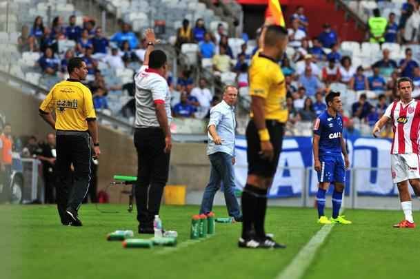 Fotos de Villa Nova x Cruzeiro, no Mineiro, pela 1 rodada do Campeonato Mineiro