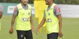 Volante Elias participou nesta quinta-feira do seu primeiro treino como jogador do Atltico. Roger Machado comandou uma atividade com bola utilizando atletas que no jogaram ou atuaram pouco diante do Cruzeiro