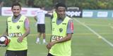 Volante Elias participou nesta quinta-feira do seu primeiro treino como jogador do Atltico. Roger Machado comandou uma atividade com bola utilizando atletas que no jogaram ou atuaram pouco diante do Cruzeiro