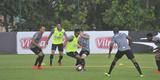 Volante Elias participou nesta quinta-feira do seu primeiro treino como jogador do Atltico. Roger Machado comandou uma atividade com bola utilizando atletas que no jogaram ou atuaram pouco diante do Cruzeiro