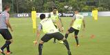 Volante Elias participou nesta quinta-feira do seu primeiro treino como jogador do Atltico. Roger Machado comandou uma atividade com bola utilizando atletas que no jogaram ou atuaram pouco diante do Cruzeiro