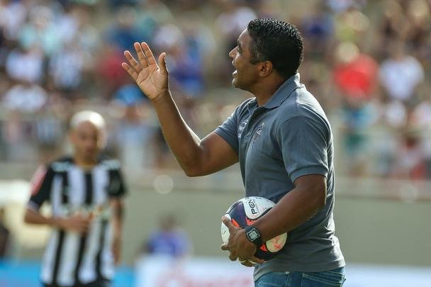 Com dois gols de Danilo e um de Otero, Atltico goleou o Tombense por 3 a 0 pelo Estadual