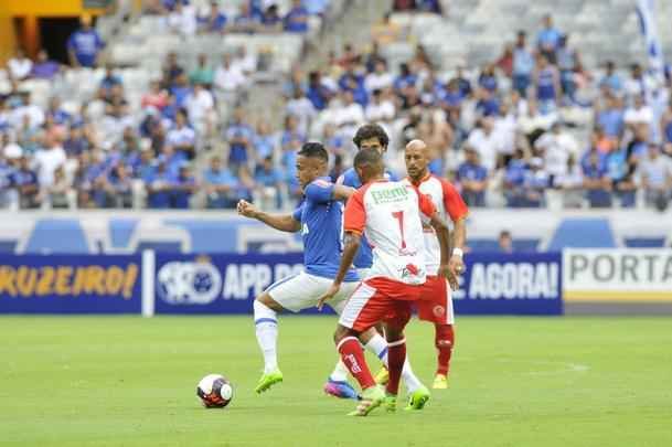 Imagens do jogo entre Cruzeiro e Tricordiano, pelo Campeonato Mineiro, no Mineiro