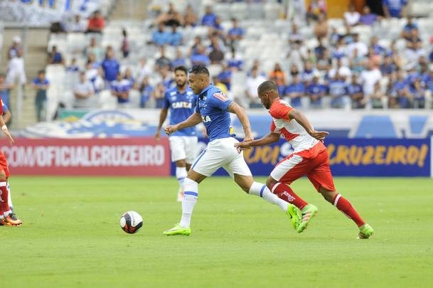 Imagens do jogo entre Cruzeiro e Tricordiano, pelo Campeonato Mineiro, no Mineiro