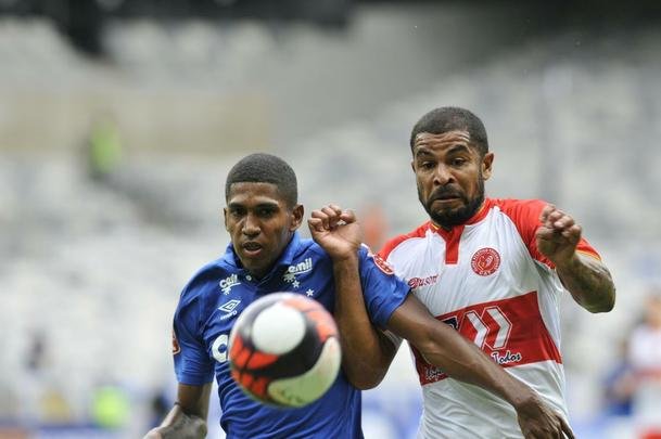 Imagens do jogo entre Cruzeiro e Tricordiano, pelo Campeonato Mineiro, no Mineiro