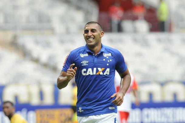 Imagens do jogo entre Cruzeiro e Tricordiano, pelo Campeonato Mineiro, no Mineiro