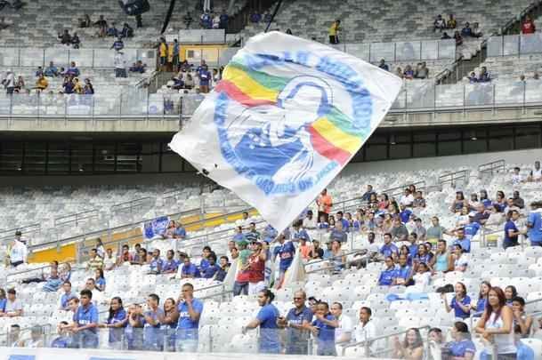 Fotos da torcida no jogo entre Cruzeiro e Tricordiano, pelo Campeonato Mineiro