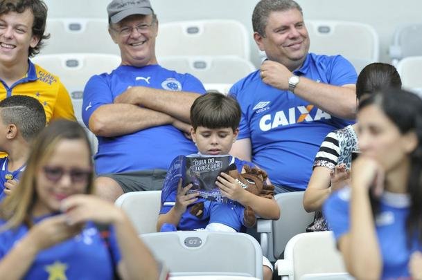 Fotos da torcida no jogo entre Cruzeiro e Tricordiano, pelo Campeonato Mineiro