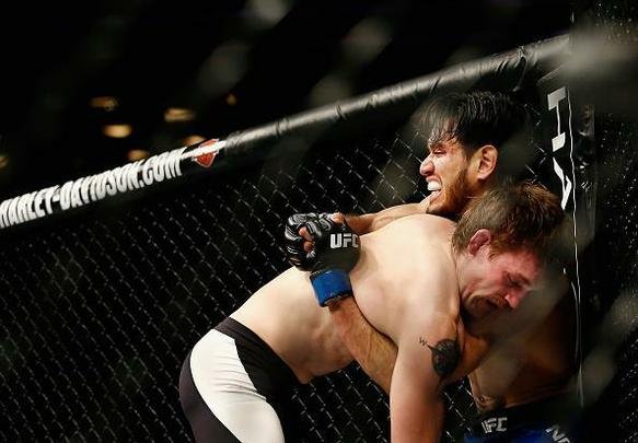 Rick Glenn venceu Phillipe Nover por decisão dividida