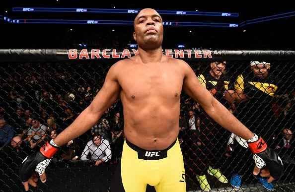 Anderson Silva vence Derek Brunson na luta coprincipal do UFC 208, por deciso unnime dos juzes, e volta a vencer depois de mais de quatro anos 