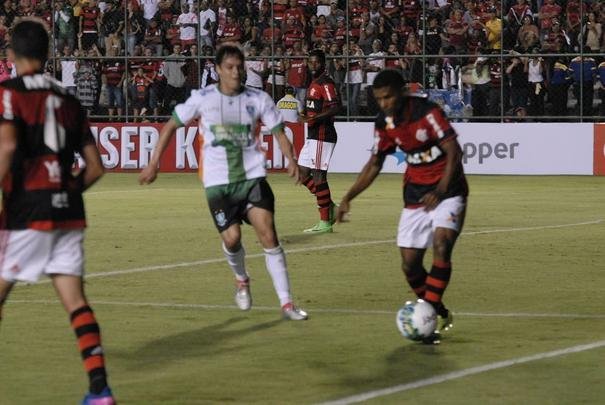 Flamengo e Amrica jogaram no Bezerro, no Distrito Federal, pela Primeira Liga