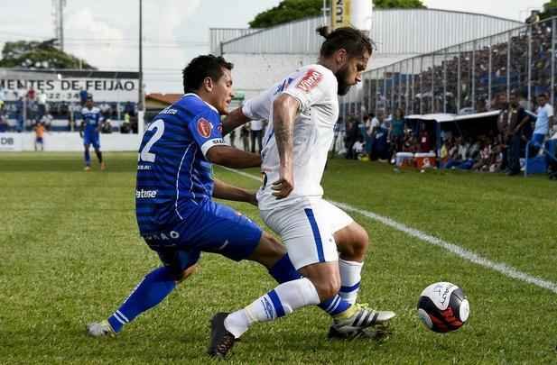 URT e Cruzeiro empataram por 1 a 1 neste sábado