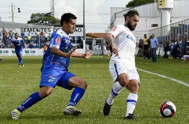 URT e Cruzeiro empataram por 1 a 1 neste sábado