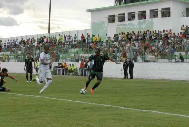 Imagens da partida entre Murici-AL e Amrica, em Alagoas, pela segunda fase da Copa do Brasil