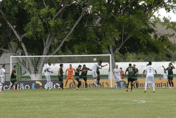 Imagens da partida entre Murici-AL e Amrica, em Alagoas, pela segunda fase da Copa do Brasil