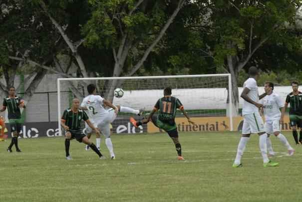 Imagens da partida entre Murici-AL e Amrica, em Alagoas, pela segunda fase da Copa do Brasil