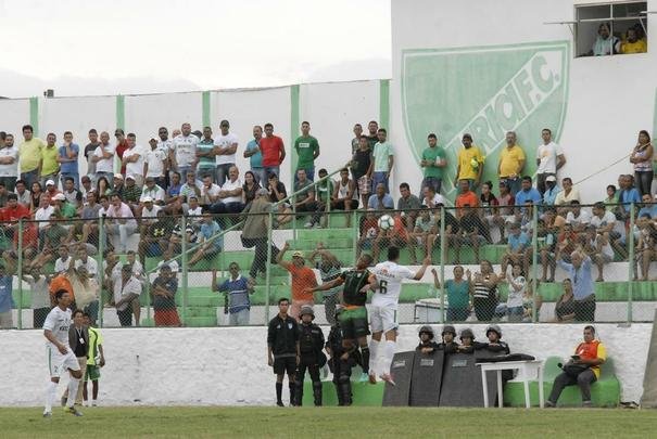 Imagens da partida entre Murici-AL e Amrica, em Alagoas, pela segunda fase da Copa do Brasil