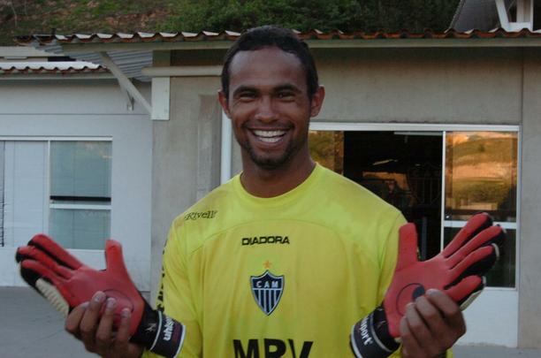 Bruno chegou ao Galo ainda na base, sendo integrado ao elenco principal em 2004. Estreou pelo profissional apenas no ano seguinte, permanecendo no clube at 2006. Com a camisa alvinegra, fez 59 jogos e sofreu 67 gols