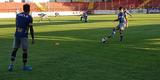 Imagens do treino do Cruzeiro no Estdio Nasri Mattar, em Tefilo Otoni (MG), antes de jogo com Amrica-TO